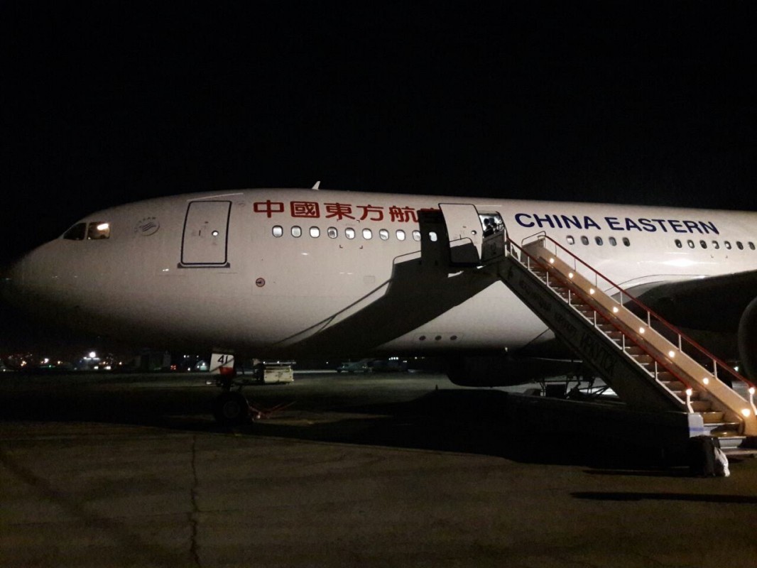 Китайский лайнер садился в Иркутске из-за температуры у ребенка на борту