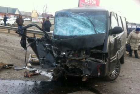 Массовая автоавария под Иркутском: один человек погиб, четверо получили травмы