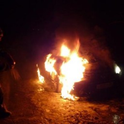 Toyota Camry выгорела в Ангарске. Поджог?