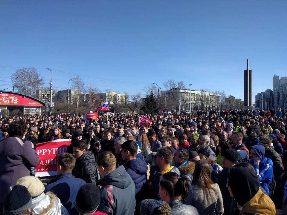 Митинг «Не Димон» прошёл в Иркутске мирно и многолюдно