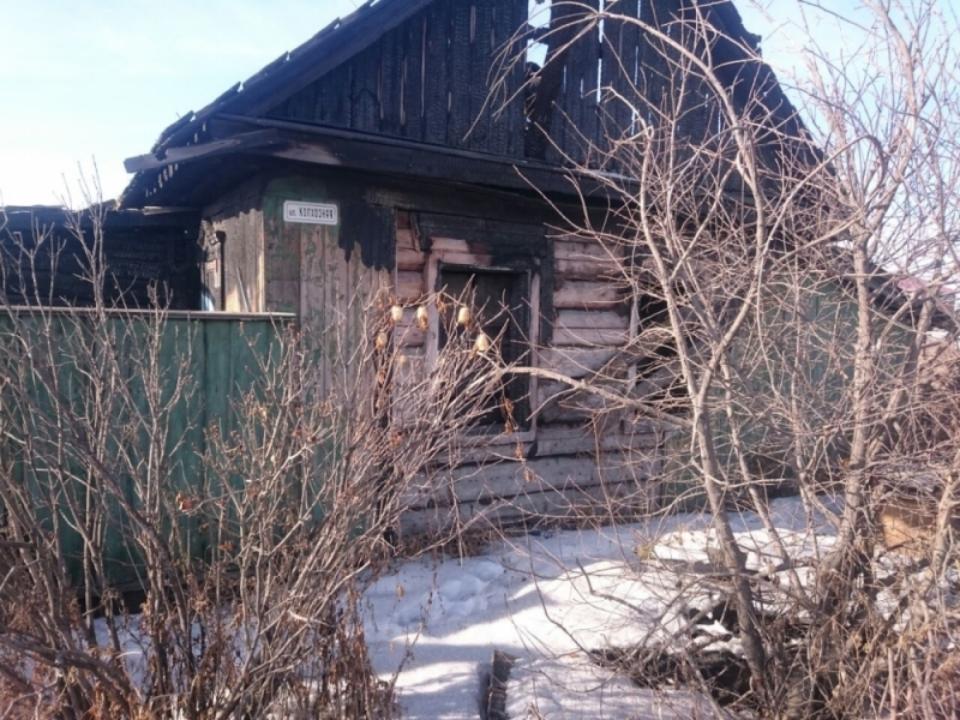 В Хомутово Иркутской области женщина провалилась под пол в заброшенном доме