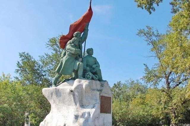 Вопрос о восстановлении памятника Борцам Революции обсудят в Иркутске