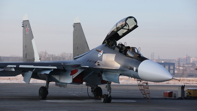 Иркутский авиазавод передал парию Су-30 и Як-130 Минобороны РФ