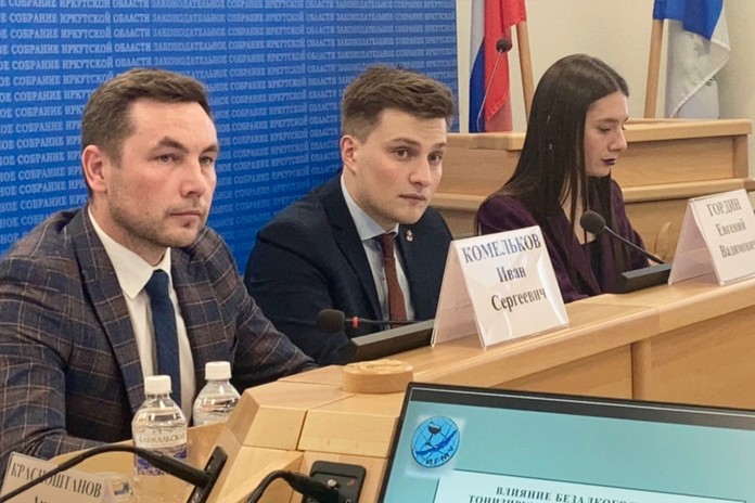 В Иркутской области обсуждают запрет продажи энергетиков несовершеннолетним