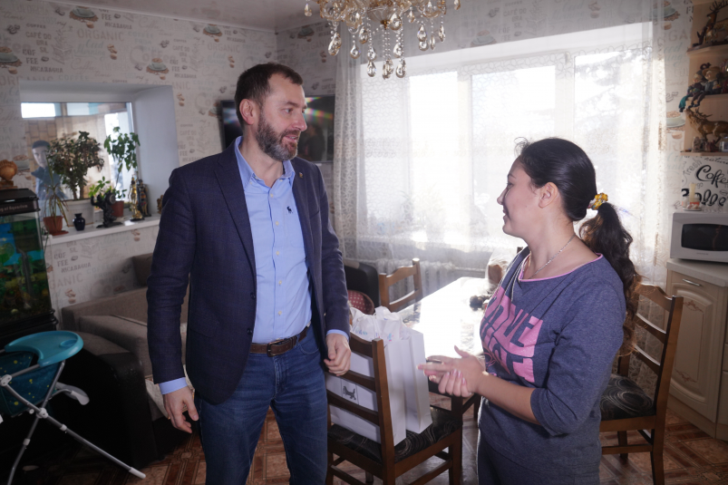 Спикер ЗС Иркутской области встретился с семьей мобилизованного жителя Свирска