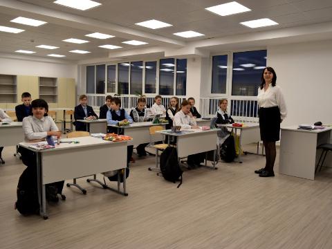 Образовательный процесс начался в новом здании школы в Тулуне