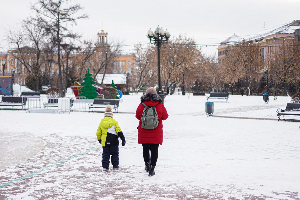 Пособия на детей 3-7 лет по новым правилам получат 197 семей мобилизованных в Иркутской области