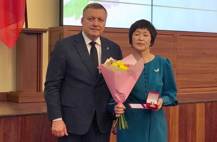22 жительницы Иркутской области получили почётные знаки «Материнская слава»