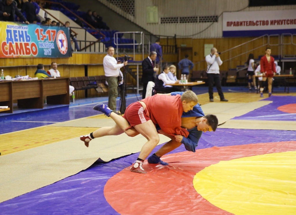 В Иркутской области стартовал чемпионат по самбо
