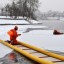 Спасатели и добровольцы отработали приёмы спасения из полыньи в Иркутске