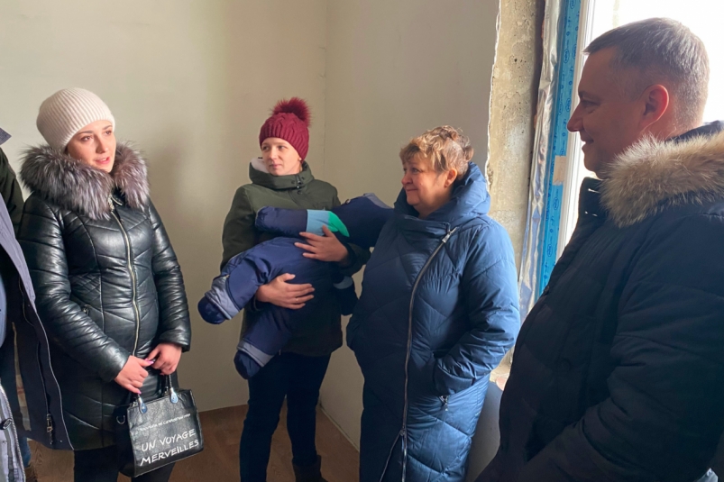 Губернатор Иркутской области осмотрел строящиеся дома для детей-сирот