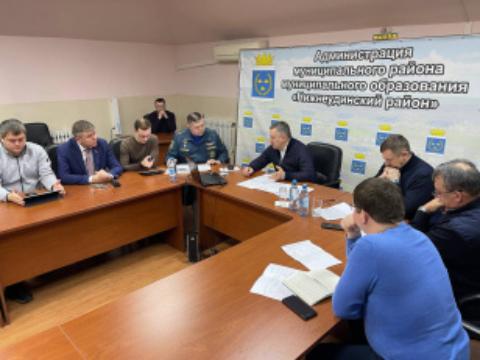 Игорь Кобзев: Теплоснабжение в домах поселка Артемовский необходимо восстановить до 5 декабря