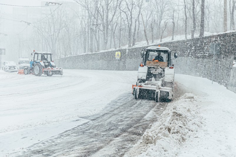 675 тонн снега было вывезено с улиц Иркутска за сутки