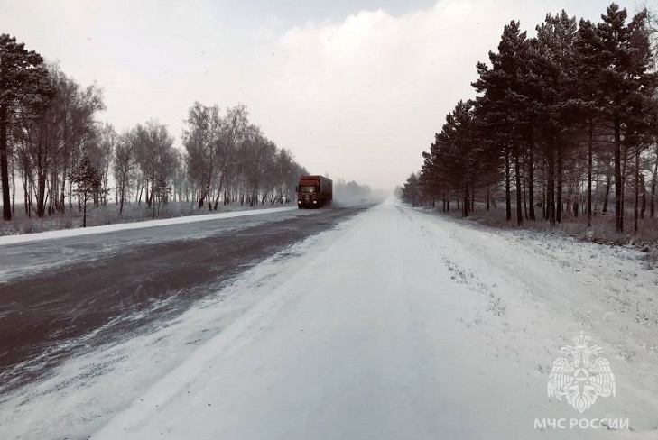 МЧС предупреждает о метелях и усилении ветра в Иркутской области 4 декабря