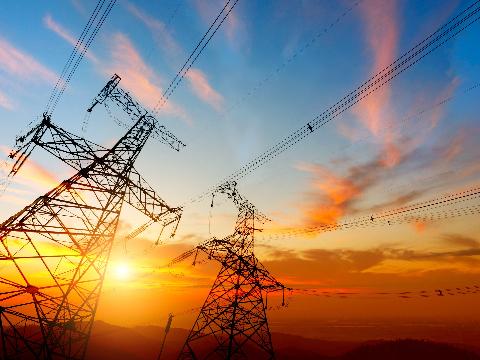 Энергетики: в Иркутской области перегруженные майнерами электросети начинают выходить из строя