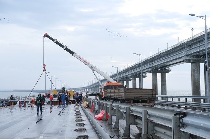 5 декабря запустили движение транспорта по восстановленной трассе Крымского моста