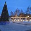 В Октябрьском округе Иркутска украшают общественные пространства к Новому году