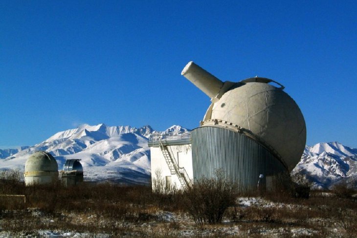 В Иркутске ученые ищут космический мусор с помощью радиооптического комплекса