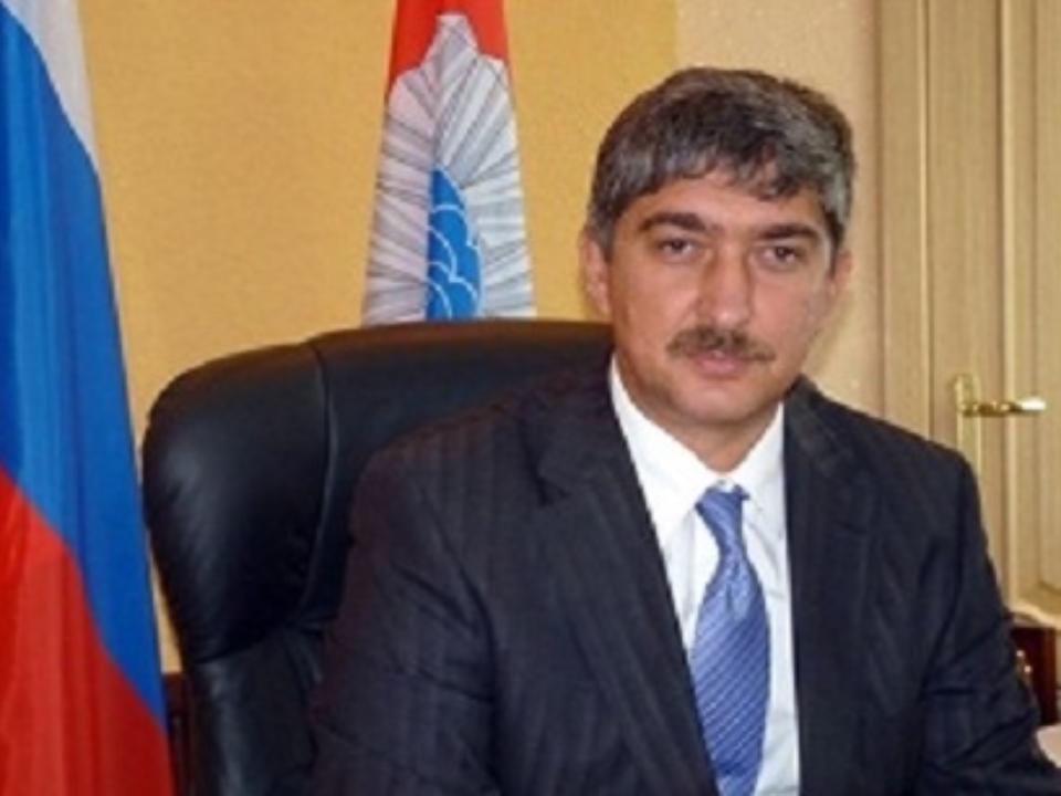 Экс-мэр Слюдянского района намерен снять с должности нового мэра