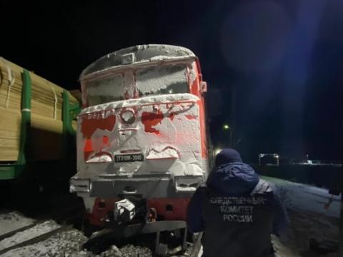 В Братске поезда встали из-за четырех сошедших с рельсов локомотивов