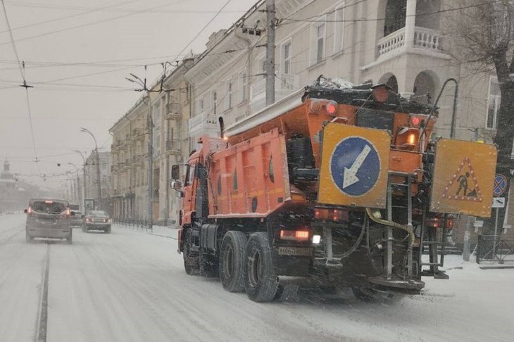 Из-за снегопада городские службы Иркутска перевели на усиленный режим