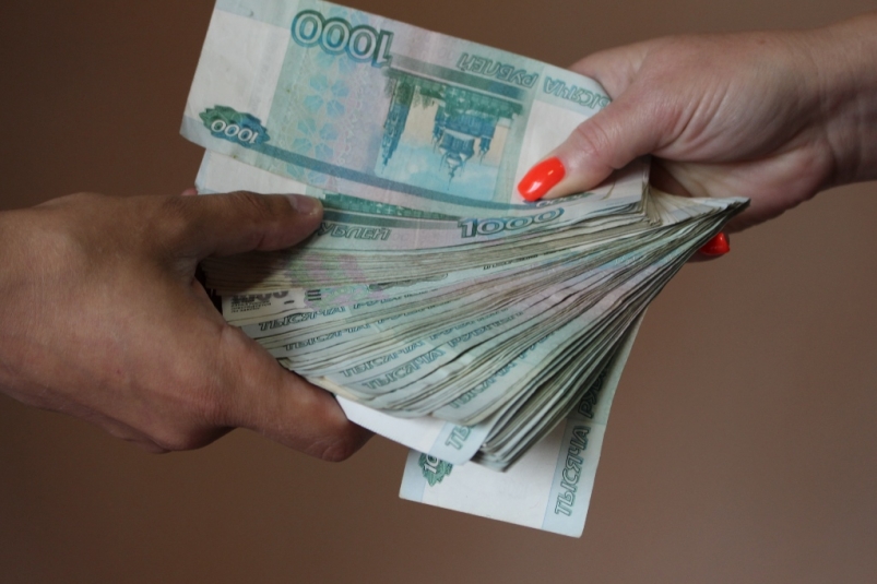 Пенсионерка из Усть-Кута лишилась 350 тысяч рублей, пытаясь заработать на инвестициях