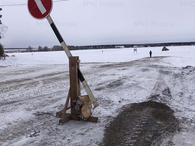 Ледовую переправу открыли на реке Лена в Жигаловском районе