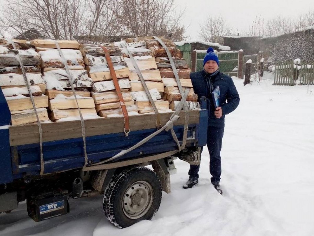В Иркутском районе единороссы отчитались о снабжении топливом семей мобилизованных