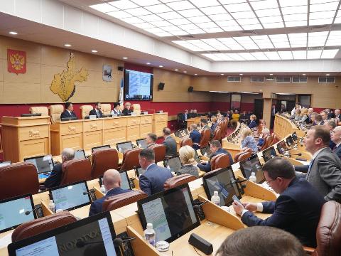 Под председательством Александра Ведерникова начала работу 63 сессия Законодательного Собрания Приангарья