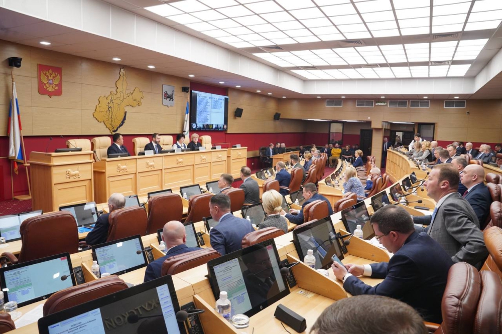 Под председательством Александра Ведерникова начала работу 63 сессия Законодательного Собрания
