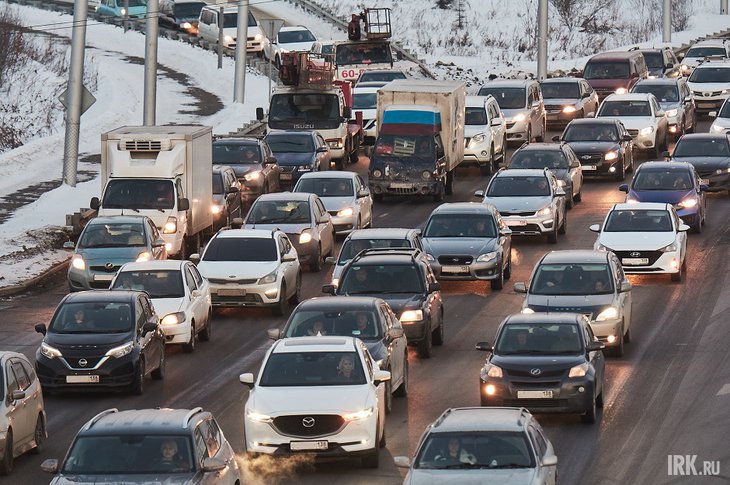 В ГИБДД Иркутской области определили наиболее опасные для обгона участки дорог