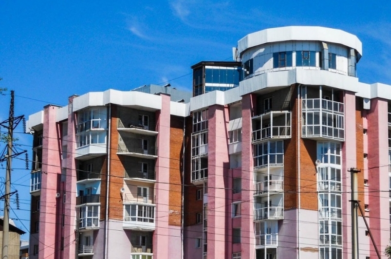 Часть проблемных домов "МолдРосса" в Иркутске невозможно достроить из-за нарушений