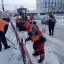 В Иркутске очищают от наледи дороги и пешеходные зоны