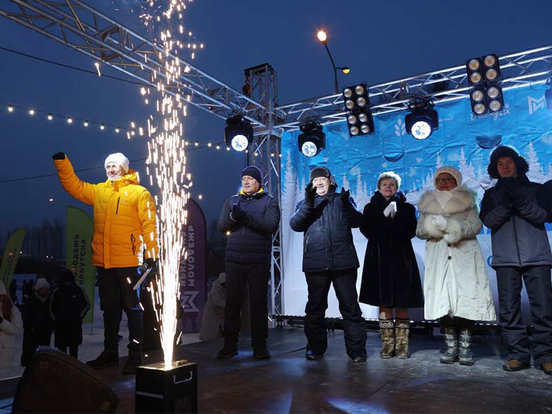 Массовыми катаниями на коньках отметили День российского студенчества в Приангарье