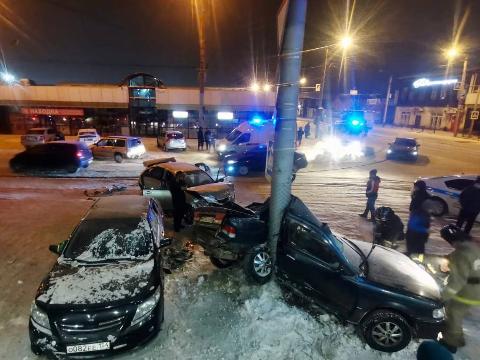Четыре машины столкнулись в центре Иркутска