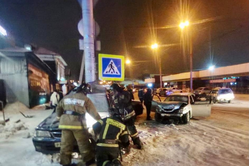 Госавтоинспекторы разыскивают очевидцев жуткого ДТП с четырьмя авто в центре Иркутска