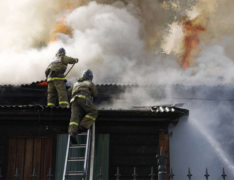 Двое детей погибли на пожаре в деревне Сорты Заларинского района