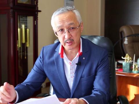 Мэр Свирска просит приостановить его членство в "Единой России"