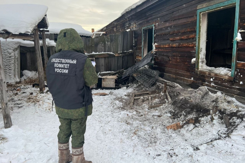 Уголовное дело возбудили после гибели брата и сестры на пожаре в Иркутской области