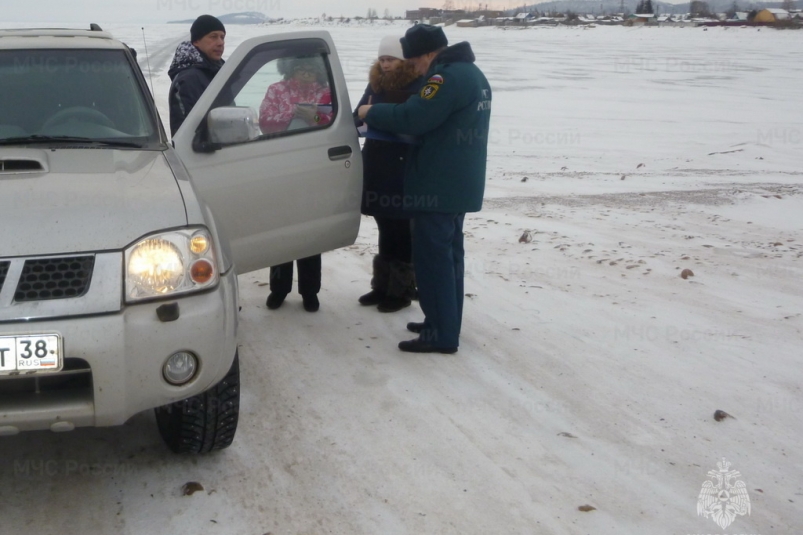 24 водителя привлекли к ответственности за выезд на лед вне переправ в Приангарье