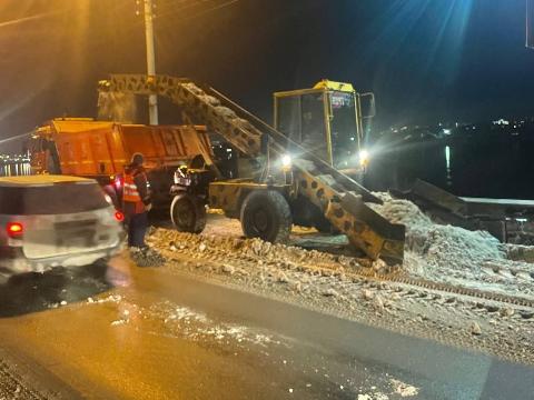 С иркутских улиц вывезли больше 5 тысяч тонн снега за выходные