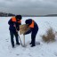 Женщина провалилась под лед в Листвянке в трех метрах от берега