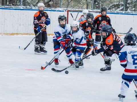 В Иркутске прошел турнир по хоккею с шайбой