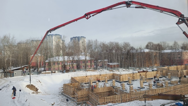 Администрация Иркутска ежедневно контролирует ход строительства учебного блока школы №75