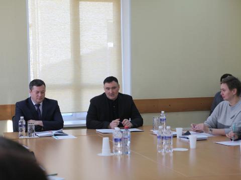 Руслан Болотов встретился с активистами ТОС Октябрьского округа