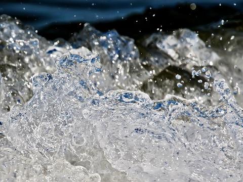 Уровень воды в Байкале понизят во избежание затоплений