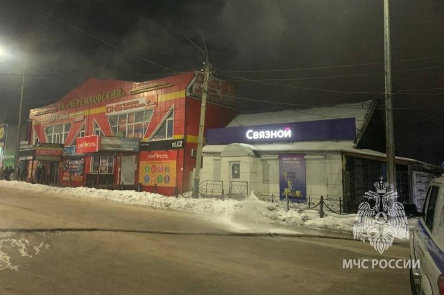 Крупный пожар в торговом центре в Черемхово произошел в ночь на 6 февраля