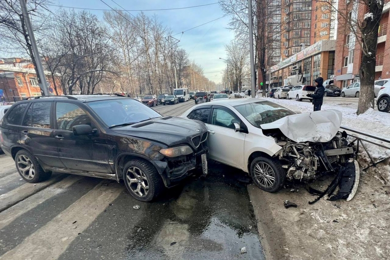 Один человек погиб и 30 пострадали в ДТП на дорогах Иркутска и района за неделю