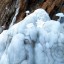 Ледовые композиции из наплесков льда Байкала создают на Ольхоне