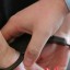 В Иркутске оштрафовали женщину, поцарапавшую ногтями полицейского
